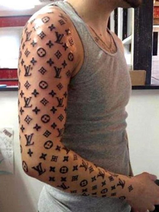 Lhomme signé LV